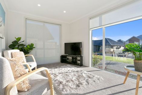 Photo of property in 14 Clifford Close, Leamington, Cambridge, 3432