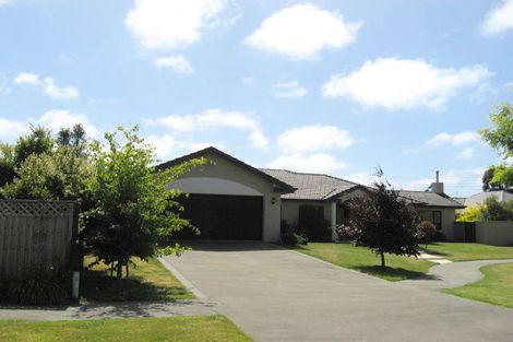 Photo of property in 5 Avon Gate, Russley, Christchurch, 8042