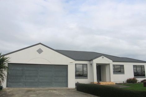 Photo of property in 35 Dalfield Place, Highbury, Palmerston North, 4412