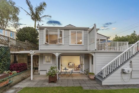 Photo of property in 1 St Leonards Road, Devonport, Auckland, 0624