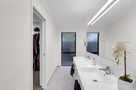 Photo of property in 50 Roy Hilton Drive, Flagstaff, Hamilton, 3210