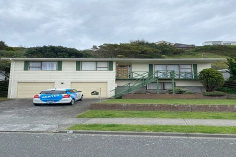 Photo of property in 66 Fyvie Avenue, Tawa, Wellington, 5028