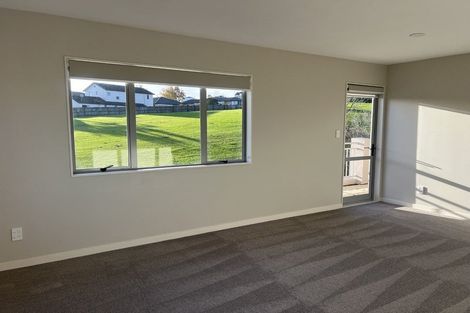 Photo of property in 10 Ballymore Drive, Pinehill, Auckland, 0632