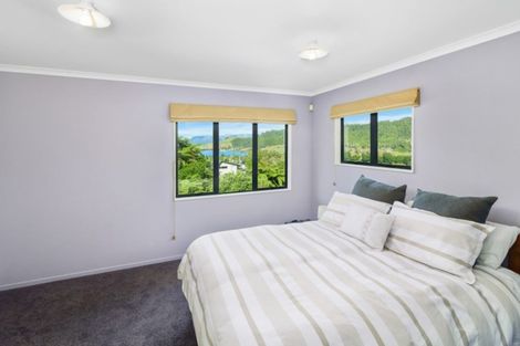Photo of property in 6 Ridge Road, Lake Okareka, Rotorua, 3076