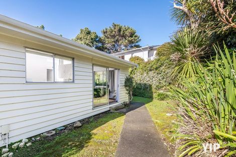 Photo of property in 16b Glen Alton Avenue, Paparangi, Wellington, 6037