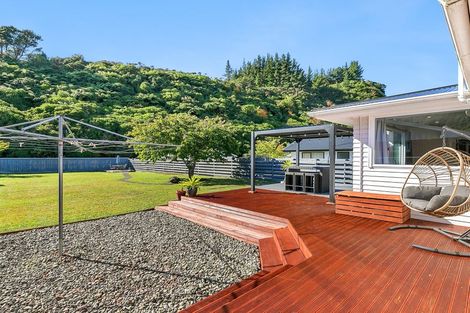 Photo of property in 65 Gillespies Road, Birchville, Upper Hutt, 5018