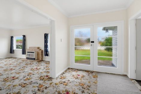 Photo of property in 595 Queen Street East, Levin, 5510