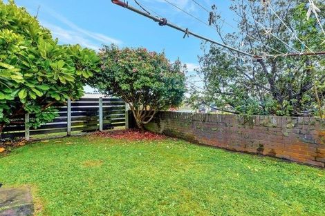 Photo of property in 1/31 Mana Avenue, Titahi Bay, Porirua, 5022