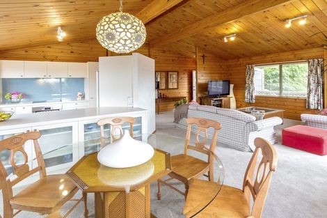 Photo of property in 2/96 Gosford Drive, Botany Downs, Auckland, 2010