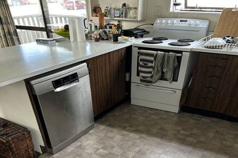 Photo of property in 8 Wallis Street, Raglan, 3225