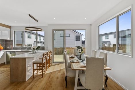 Photo of property in 17 Roa Avenue, Hobsonville, Auckland, 0616