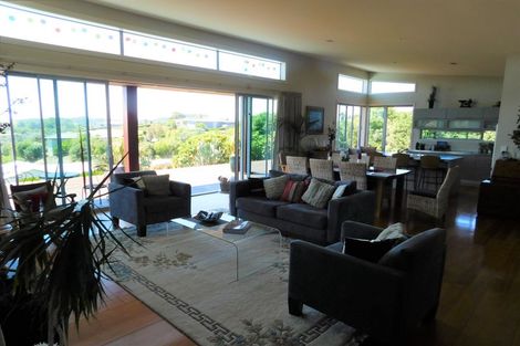 Photo of property in 17 Rarere Terrace, Kerikeri, 0230