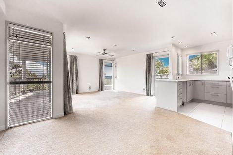 Photo of property in 26a Vipond Road, Stanmore Bay, Whangaparaoa, 0932
