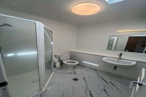 Photo of property in 24/8 Carolina Place, Albany, Auckland, 0632