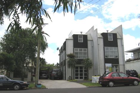 Photo of property in 7a Raymond Street, Point Chevalier, Auckland, 1022