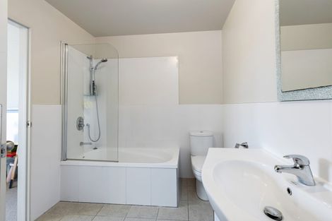 Photo of property in 9/12 Schnapper Rock Road, Schnapper Rock, Auckland, 0632