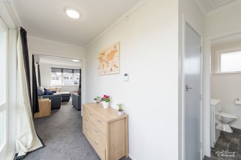 Photo of property in 1/400 Fergusson Drive, Heretaunga, Upper Hutt, 5018