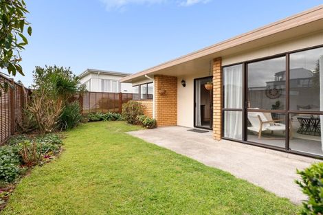 Photo of property in 10 Aberdeen Street, Mount Maunganui, 3116
