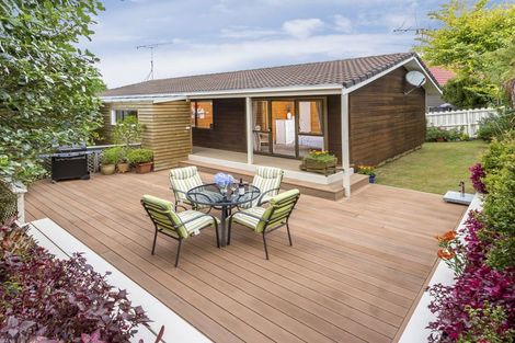 Photo of property in 2/96 Gosford Drive, Botany Downs, Auckland, 2010