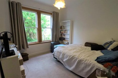 Photo of property in 33 Harland Street, Brooklyn, Wellington, 6021