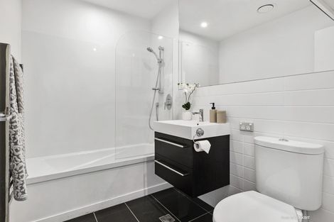 Photo of property in 19/8 Thatcher Crescent, Crofton Downs, Wellington, 6035