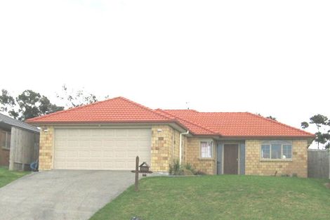 Photo of property in 72 Ruze Vida Drive, Massey, Auckland, 0614