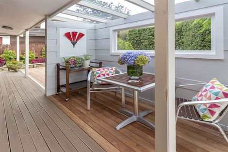 Photo of property in 2/96 Gosford Drive, Botany Downs, Auckland, 2010