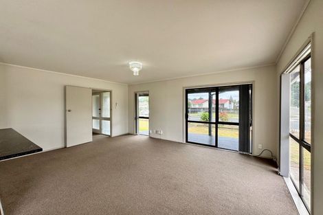 Photo of property in 81 John Walker Drive, Manurewa, Auckland, 2102