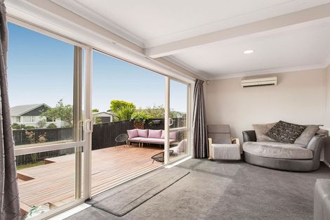 Photo of property in 66 Bickerton Street, Wainoni, Christchurch, 8061