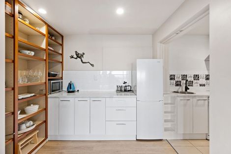 Photo of property in 76 Glenstrae Road, Redcliffs, Christchurch, 8081