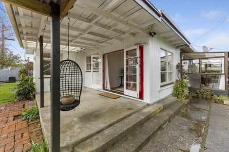 Photo of property in 12 Queen Street, Pahiatua, 4910
