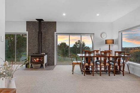 Photo of property in 333 Worsleys Road, Cracroft, Christchurch, 8022