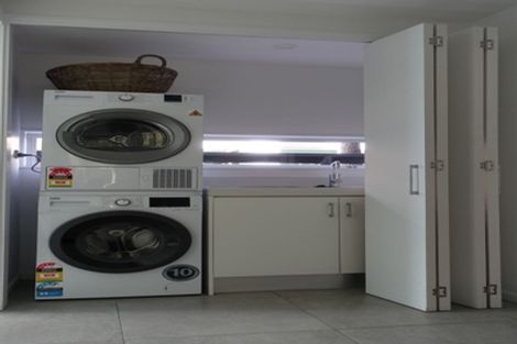 Photo of property in 39 Peacock Street, Christchurch Central, Christchurch, 8013