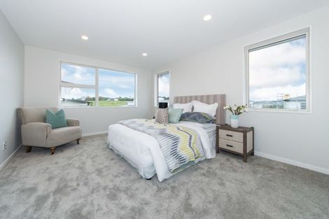 Photo of property in 4 Carder Holland Way, Hobsonville, Auckland, 0618