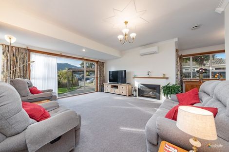 Photo of property in 32 Mcparland Street, Ebdentown, Upper Hutt, 5018