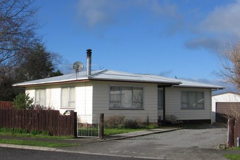 Photo of property in 51 Montgomery Crescent, Lansdowne, Masterton, 5810