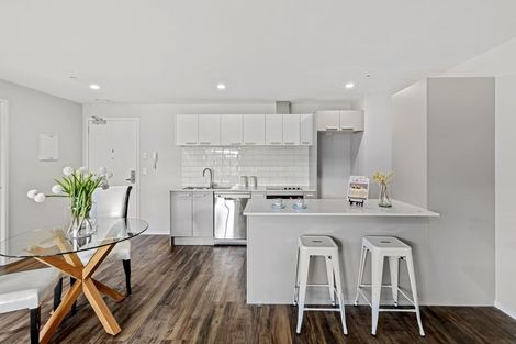 Photo of property in 407/25 Bute Road, Browns Bay, Auckland, 0630