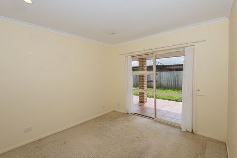 Photo of property in 41 Karoro Road, One Tree Point, 0118