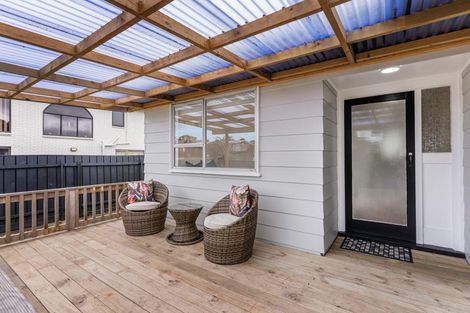 Photo of property in 54 Sikkim Crescent, Clover Park, Auckland, 2019