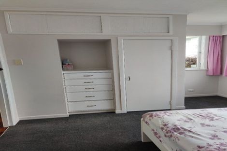 Photo of property in 2/11 Seaview Avenue, Northcote, Auckland, 0627