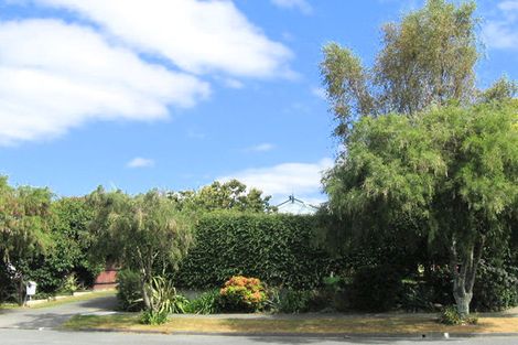 Photo of property in 3b Wyoming Grove, Totara Park, Upper Hutt, 5018