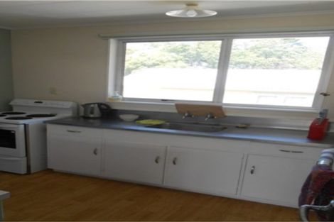 Photo of property in 169b Newlands Road, Newlands, Wellington, 6037