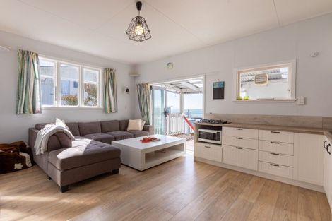 Photo of property in 30a Akitio Esplanade, Akitio, Pongaroa, 4991