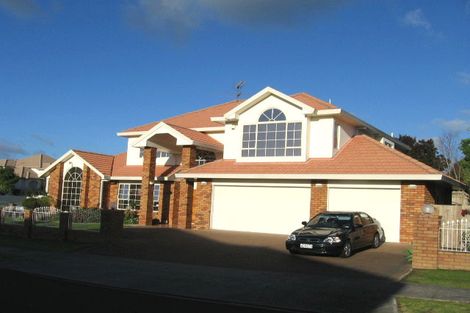 Photo of property in 2 Pintner Place, Somerville, Auckland, 2014