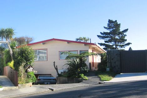 Photo of property in 23 Silverbirch Grove, Churton Park, Wellington, 6037