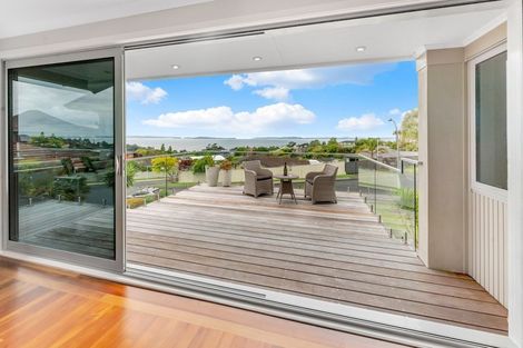 Photo of property in 6 Paisley Street, Mellons Bay, Auckland, 2014