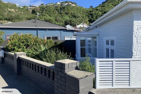 Photo of property in 40 Rua Street, Lyall Bay, Wellington, 6022