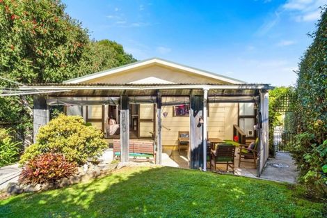 Photo of property in 13a Hammond Avenue, Hatfields Beach, Orewa, 0931
