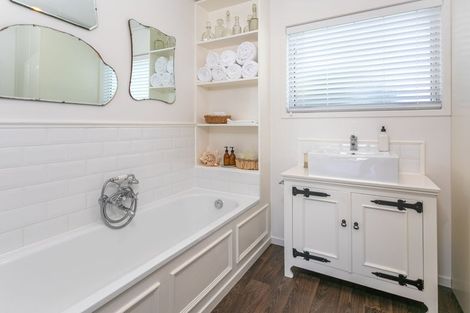 Photo of property in 1090 Rings Road, Coromandel, 3506