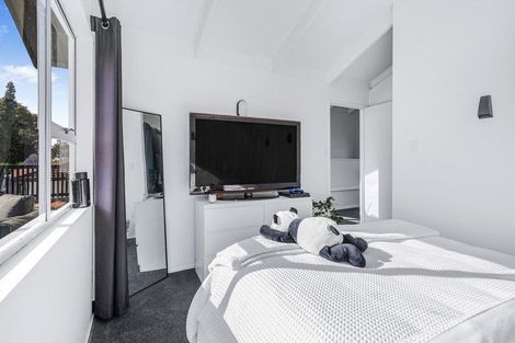 Photo of property in 16 Shelley Jane Place, Dinsdale, Hamilton, 3204